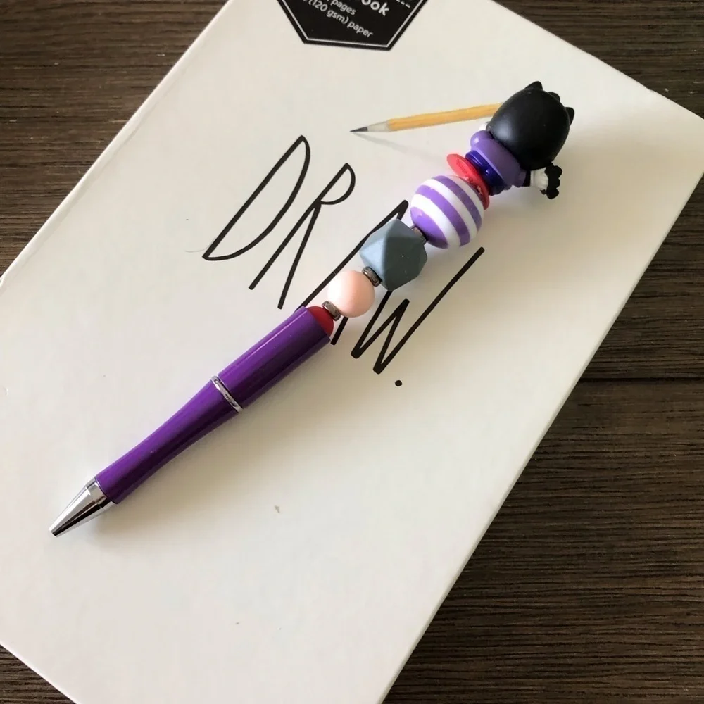Disney Doorables: A Goofy Movie: P.J. Pete handmade beaded pen